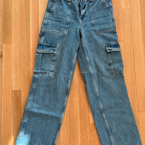 BDG Relaxed Fit Blue Jeans - Picture 1 of 5